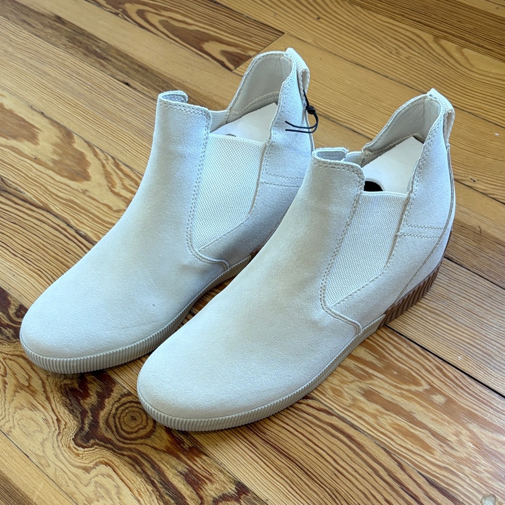 Sorel Out N About slip on wedge size 10